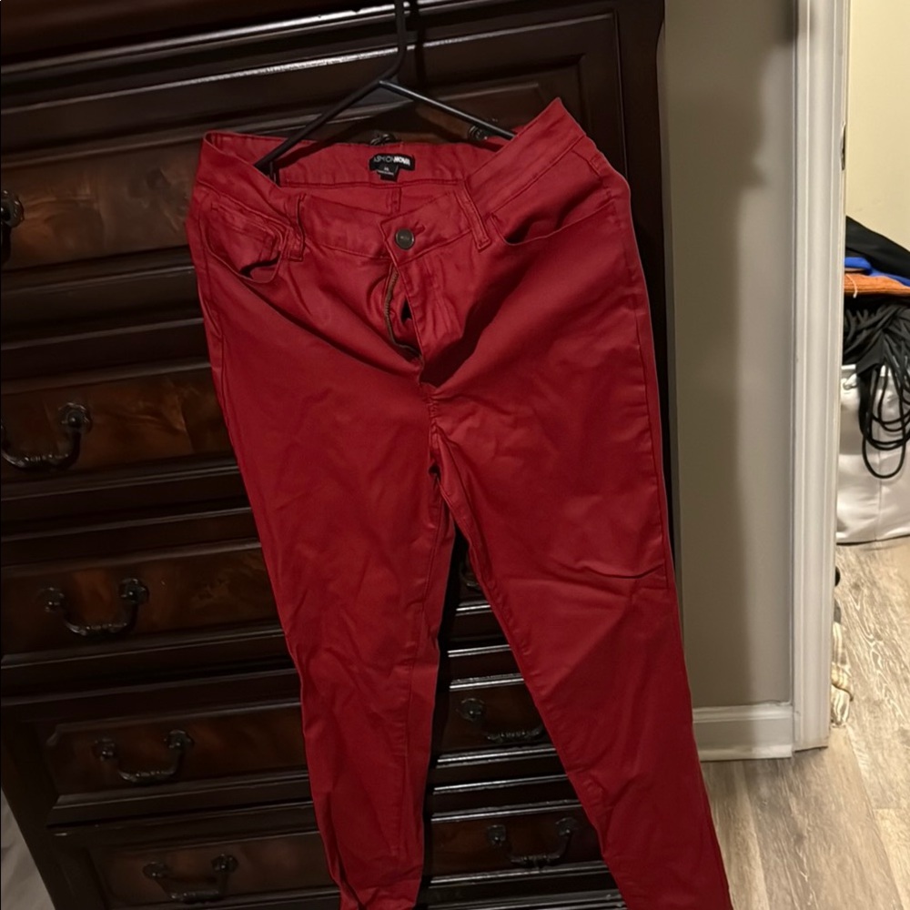 Women’s faux leather Red Pants